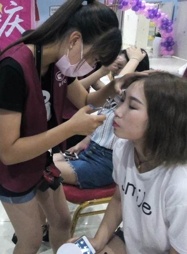 演員的風(fēng)采，真實(shí)的作品